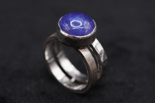 Chained Reverberations Ring- Tanzanite - Size 7